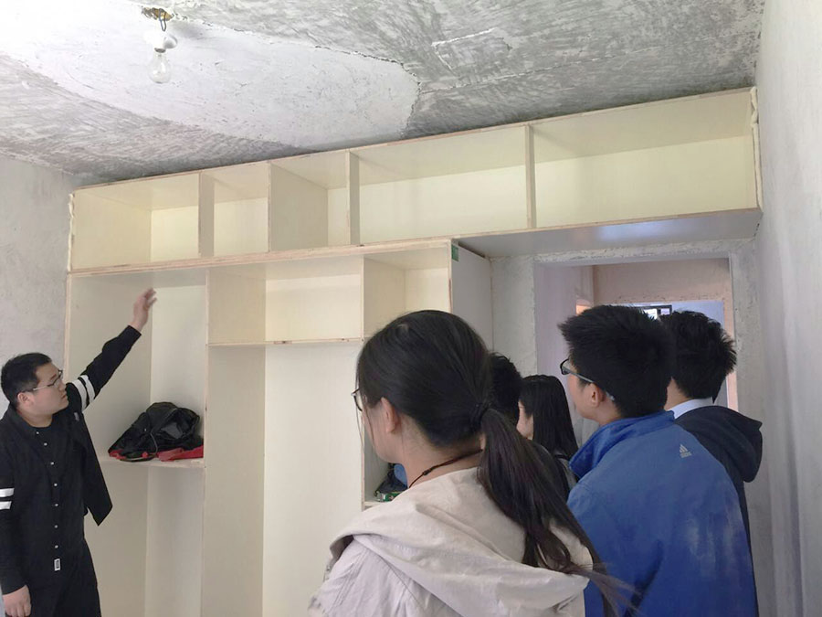 商丘奇翼設(shè)計(jì)學(xué)院4月23號(hào)工地實(shí)踐課(量房、水電)現(xiàn)場(chǎng)！